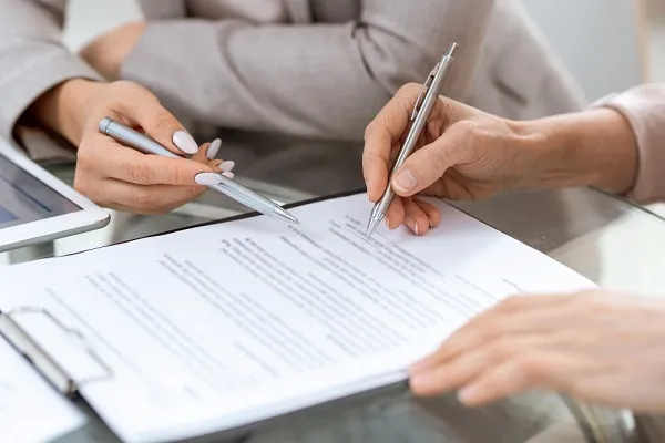 signature contrat travail